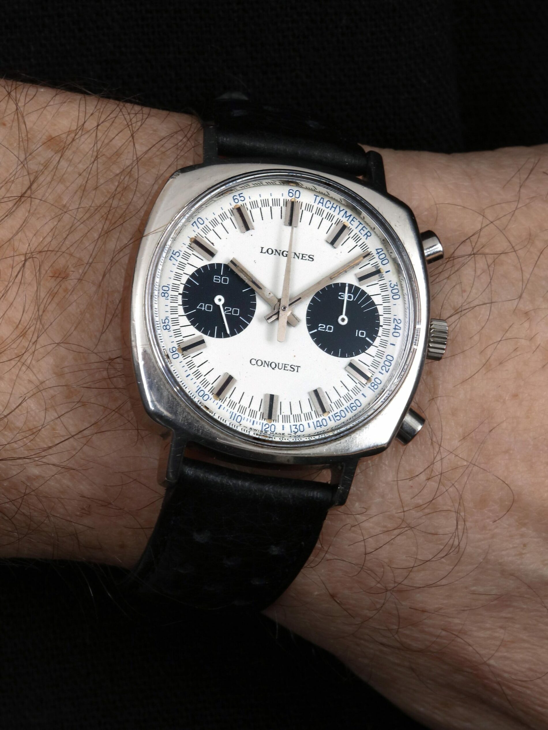 Longines Conquest Ref 1543 30CH Panda | ChronoVantage